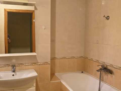 квартира за адресою Анни Ахматової вул., 13-Г