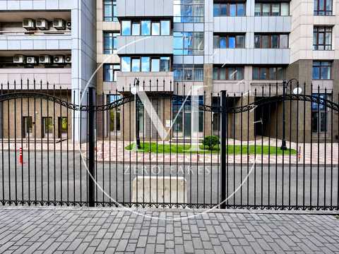 комерційна за адресою Андрія Верхогляда вул. (Михайла Драгомирова), 14-А
