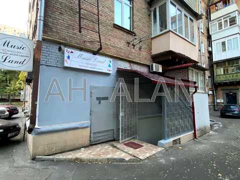 комерційна за адресою Васильківська вул., 15/14