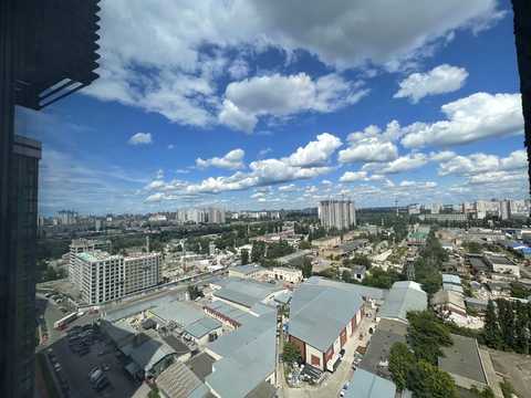 квартира за адресою Причальна вул., 12