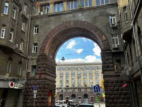 комерційна за адресою Хрещатик вул. (Kreschatic), 15