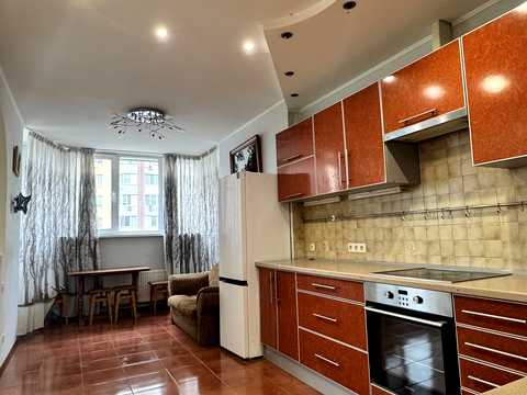квартира за адресою Райдужний масив вул., 1