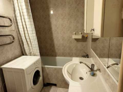 квартира за адресою Казимира Малевича вул. (Боженка), 83