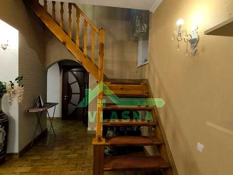 будинок за адресою Віталія Гуляєва вул. (Жовтнева), 21