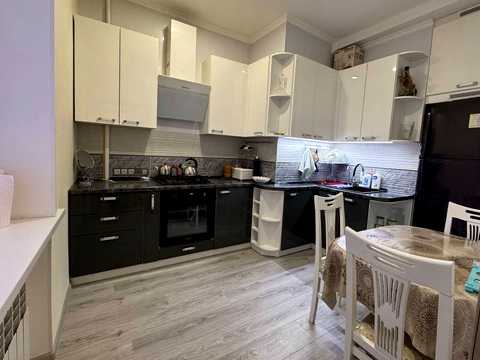 квартира за адресою Незалежності вул. (Титова), 27