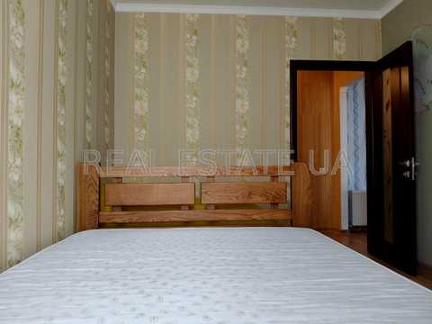 квартира за адресою Регенераторна вул., 4 к7