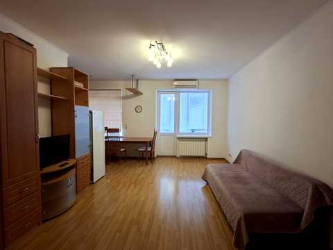 квартира по адресу Ивана Мазепы ул. (Січневого Повстання), 8