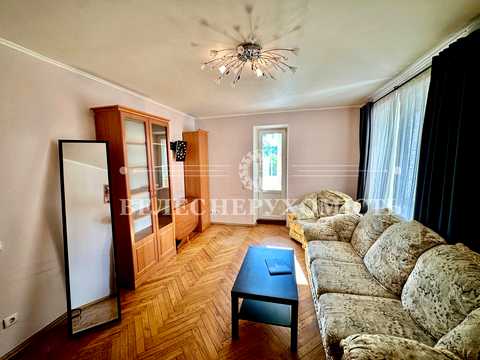 квартира за адресою Київ, Новопирогівська вул., 25/2
