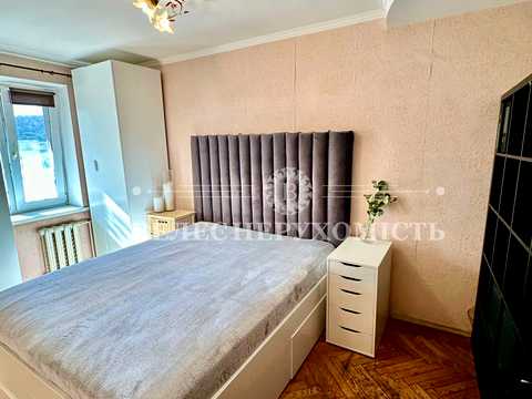 квартира за адресою Київ, Новопирогівська вул., 25/2
