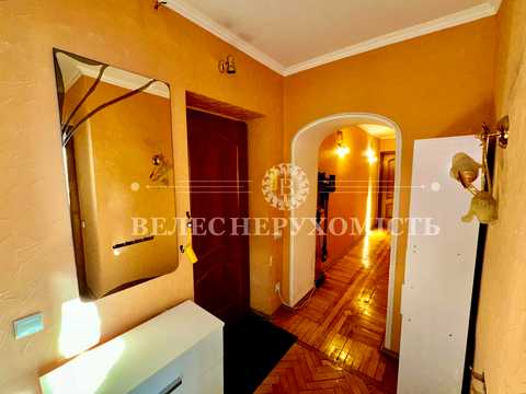 квартира за адресою Київ, Новопирогівська вул., 25/2