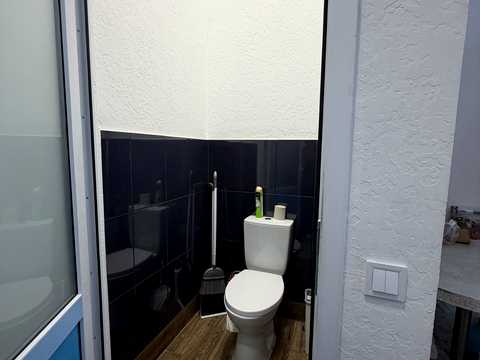 комерційна за адресою Олени Теліги вул., 63