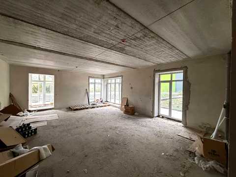 комерційна за адресою Приозерна вул., (Будинок 21)