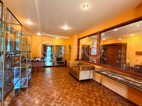 комерційна за адресою Кривий Ріг, Січеславська вул. (Кремлівська), 28