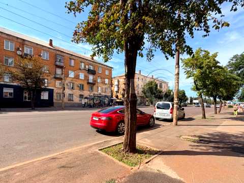 комерційна за адресою Кривий Ріг, Січеславська вул. (Кремлівська), 28