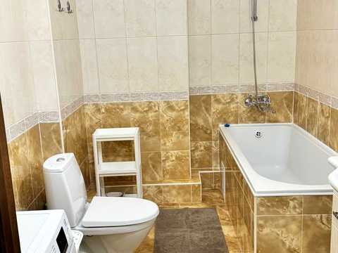 квартира по адресу Любомира Гузара просп. (Космонавта Комарова), 46-В