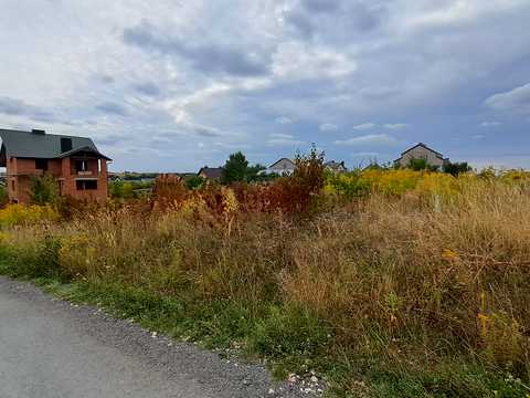 ділянка за адресою с. Біла, Польова