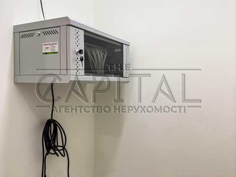 коммерческая по адресу Кловский спуск, 7