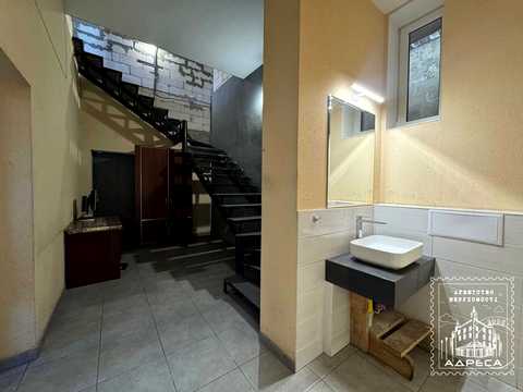 комерційна за адресою Рівне, Біла вул., 53