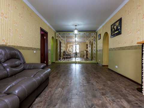 квартира за адресою Ревуцького вул., 44