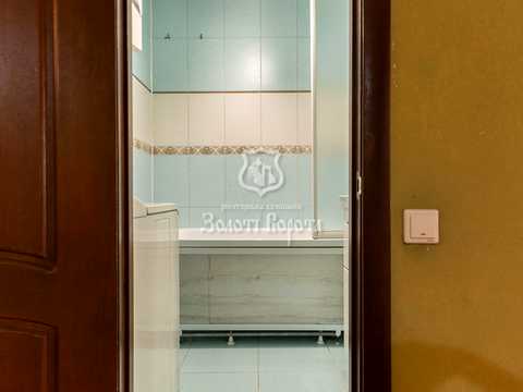 квартира за адресою Ревуцького вул., 44