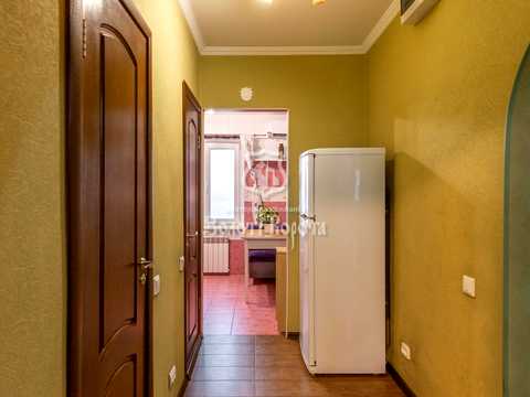 квартира за адресою Ревуцького вул., 44