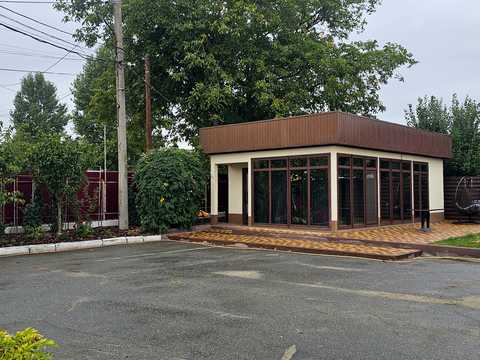 комерційна за адресою Костомарова, 53Б