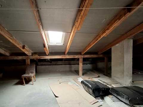 квартира за адресою Крайна вул., 1-Б