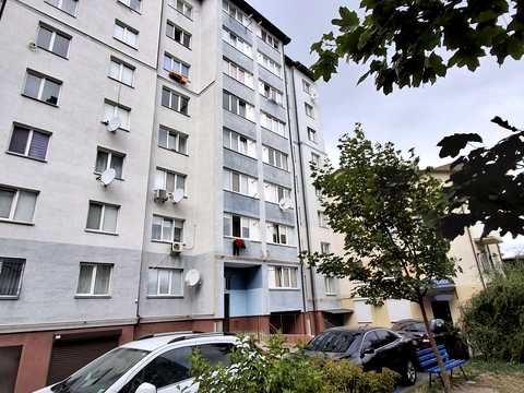 квартира за адресою Крайна вул., 1-Б
