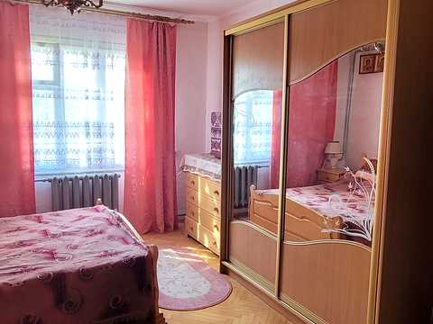 дом по адресу с. Яворов, Шевченка, 131
