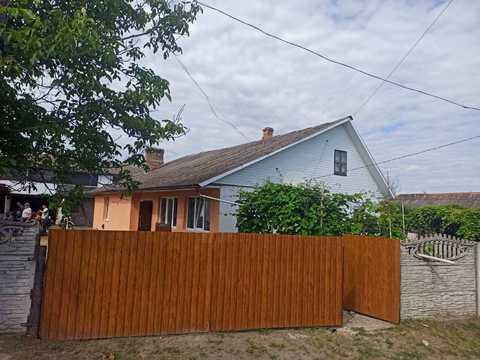 будинок за адресою площа Перемоги, 1