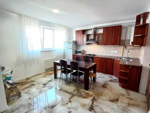 квартира за адресою Роксоляни вул., (Будинок)