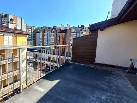 квартира за адресою Роксоляни вул., (Будинок)