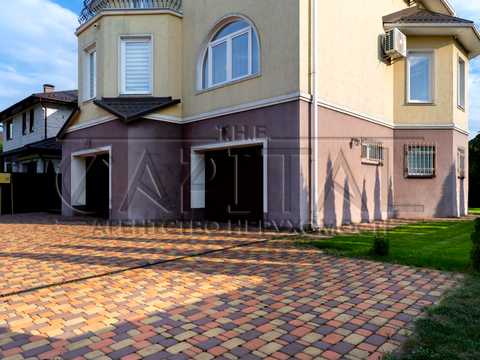 будинок за адресою с. Гора, Бориспільський район