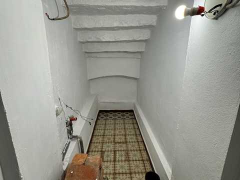 комерційна за адресою Січових Стрільців вул., 3