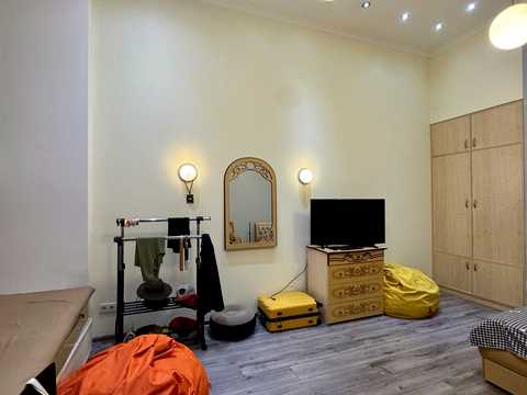 квартира за адресою Івана Луценка пров., 4