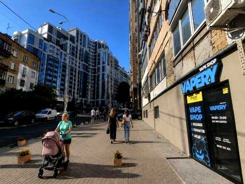 комерційна за адресою Золотоустівська вул., 26