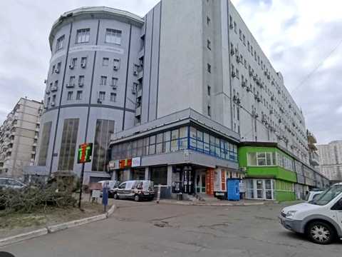 комерційна за адресою Лариси Руденко вул., 6а
