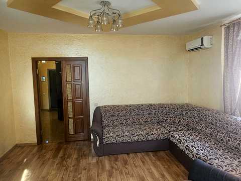 квартира за адресою Бориспільська вул., 4