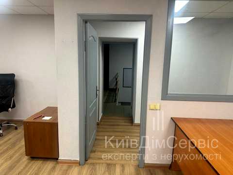 комерційна за адресою Михайла Котельникова вул., 35