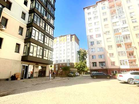 комерційна за адресою Івано-Франківськ, Юліана Целевича вул., 4-В
