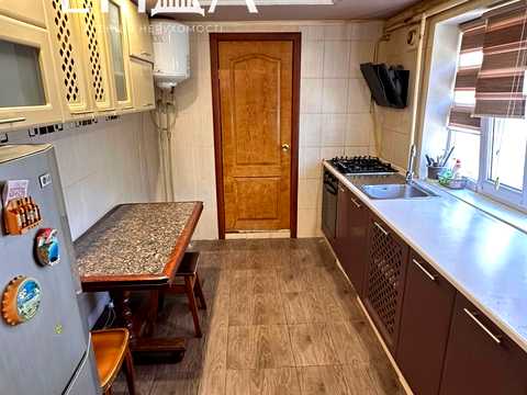 дом по адресу Івана Маркова, 1