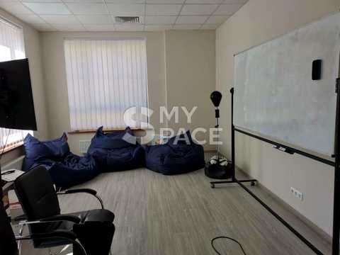 комерційна за адресою Борисоглібська вул., 2