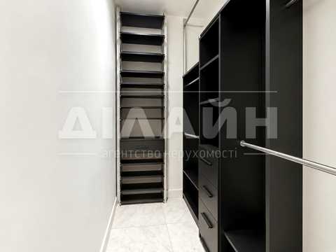 квартира по адресу Розваги ул., 27