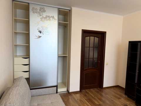 квартира по адресу Сім'ї Кульженків ул. (Петра Дегтяренка), 33