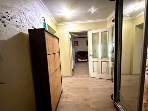 квартира за адресою Довженка вул., 12