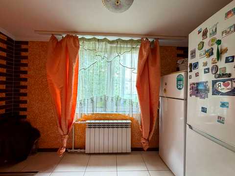 квартира за адресою Довженка вул., 12