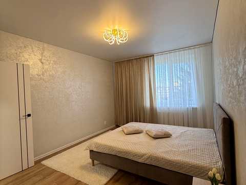 квартира по адресу Степана Бандери ул., 30-А