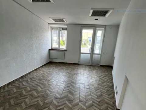 комерційна за адресою Межигірська вул., 87А
