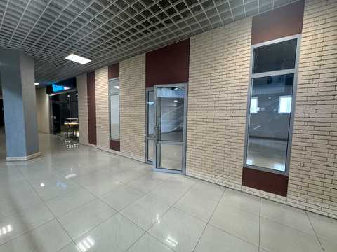 комерційна за адресою с. Лісові Гринівці, Степана Бандери вул., (Будинок 1)
