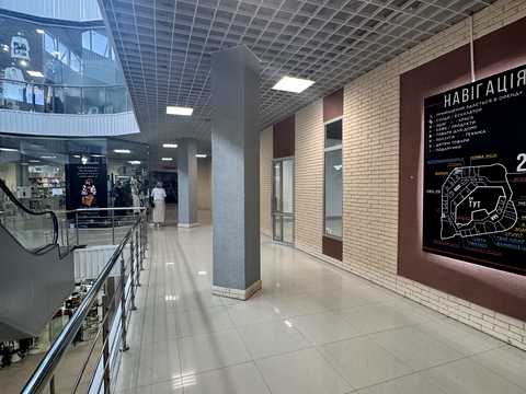 комерційна за адресою с. Лісові Гринівці, Степана Бандери вул., (Будинок 1)
